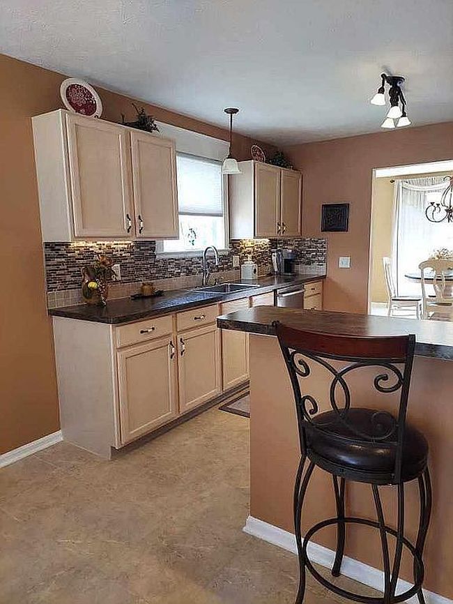 Photo of 4515 High Vista Cir Ne, Canton, OH
