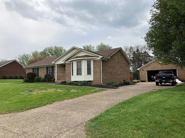 Preview of property located at 1111 Oak Knoll Dr