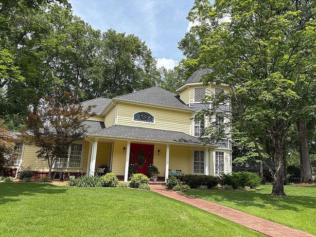Image of 33 Shady Valley Dr