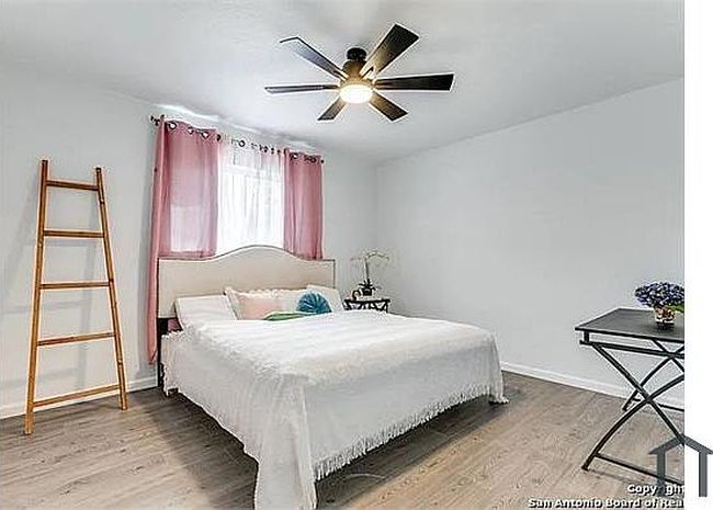 Additional photo 2 of property located at 306 Springvale Dr