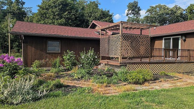 Photo of 10865 W Balbec Rd, Pennville, IN
