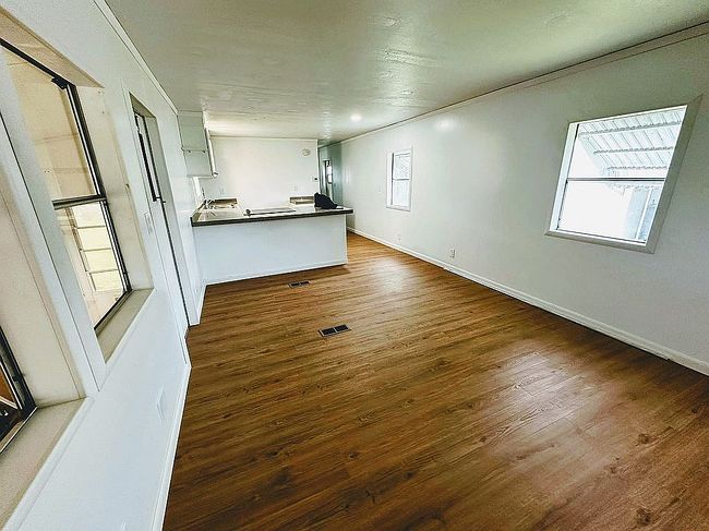 Image of 4161 70th Ln N