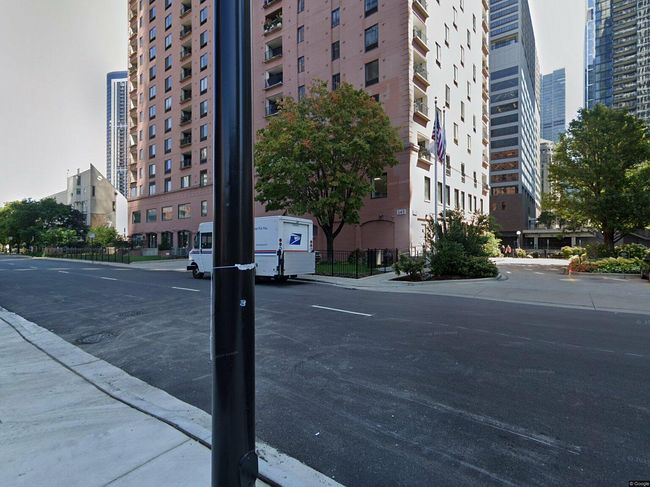 345 N Canal St Apt 701, Chicago, IL