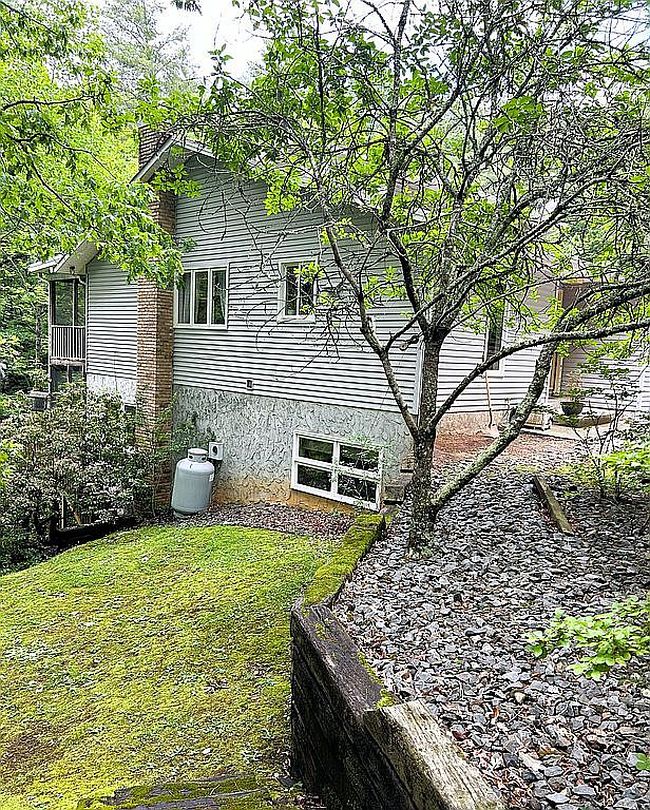 Image of 746 Mission Dam Rd