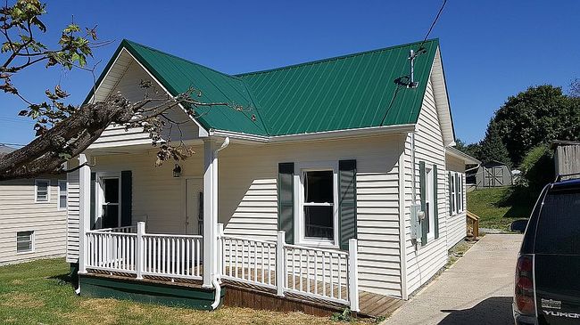 Photo of 719 N Kanawha St, Beckley, WV