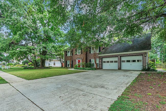 Photo of 182 Rosecliff Dr, Harvest, AL