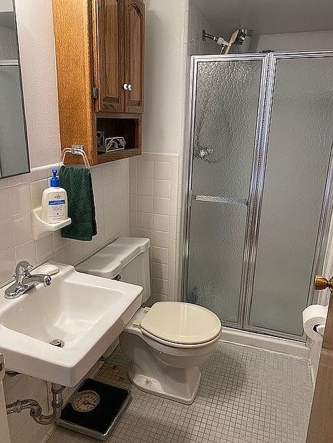 Photo of 13386 Winona Dr, Sterling Heights, MI