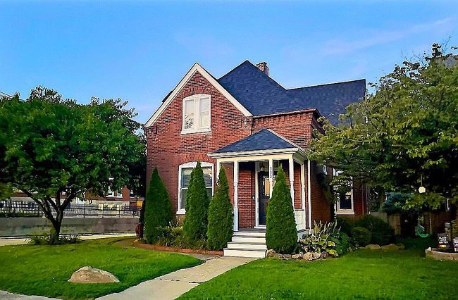 Photo of 332 N 6th St, Saint Charles, MO