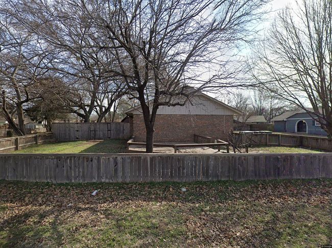 4157 S Riverside Dr W, Tulsa, OK