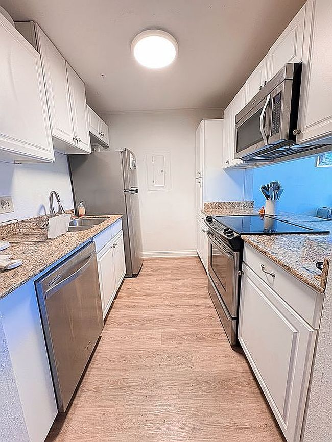 Image of 110 W Bayou Pkwy Apt 804