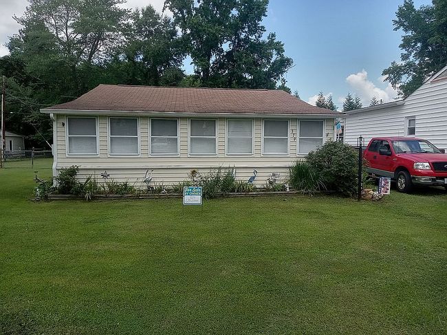 Photo of 379 River Shore Dr, Dunnsville, VA