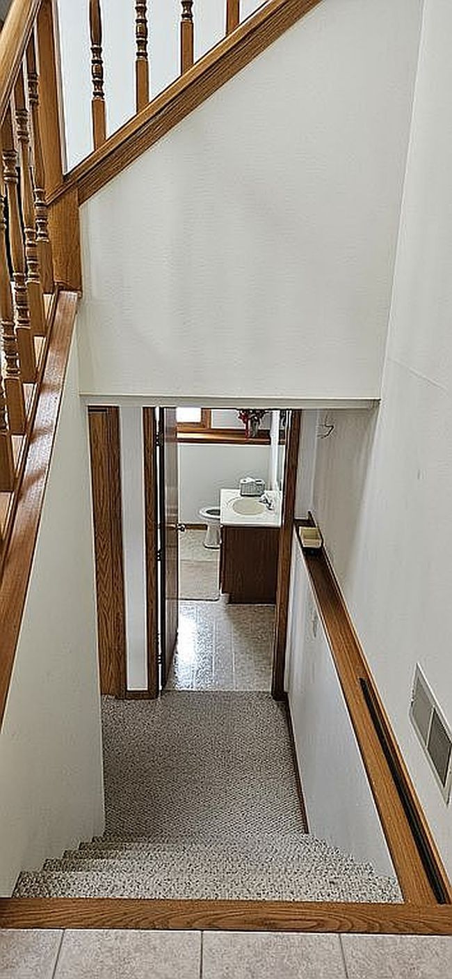 960 Comfortcove Dr, Machesney Park, IL