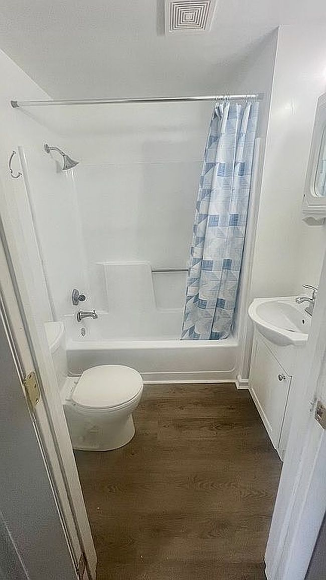 Image of 251 State St
