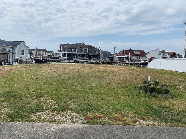 Photo of 1025 Capstan Dr, Forked River, NJ