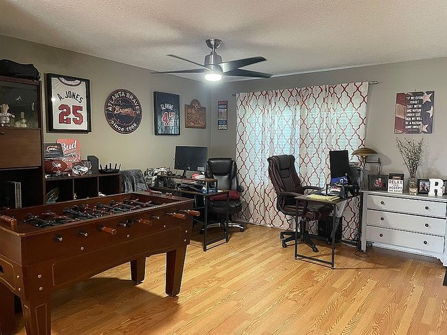 Photo of 405 W 9 1/2 Mile Rd, Pensacola, FL