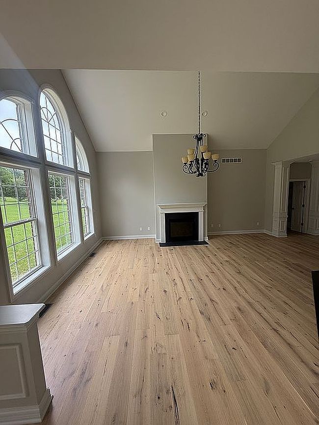 Preview of property located at 227 Evergreen Gdn