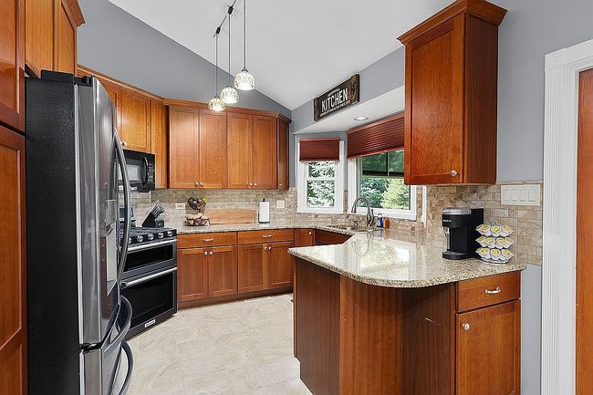 Photo of 1617 Timberline Dr, Joliet, IL