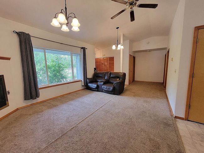 Photo of 580 E Barton Ln, Wasilla, AK