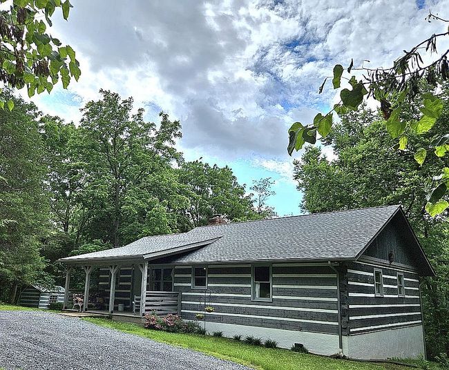 Photo of 344 Hook Hill Rd, Luray, VA