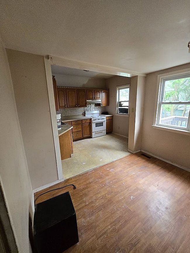 Additional photo 2 of property located at 519 Lacock St