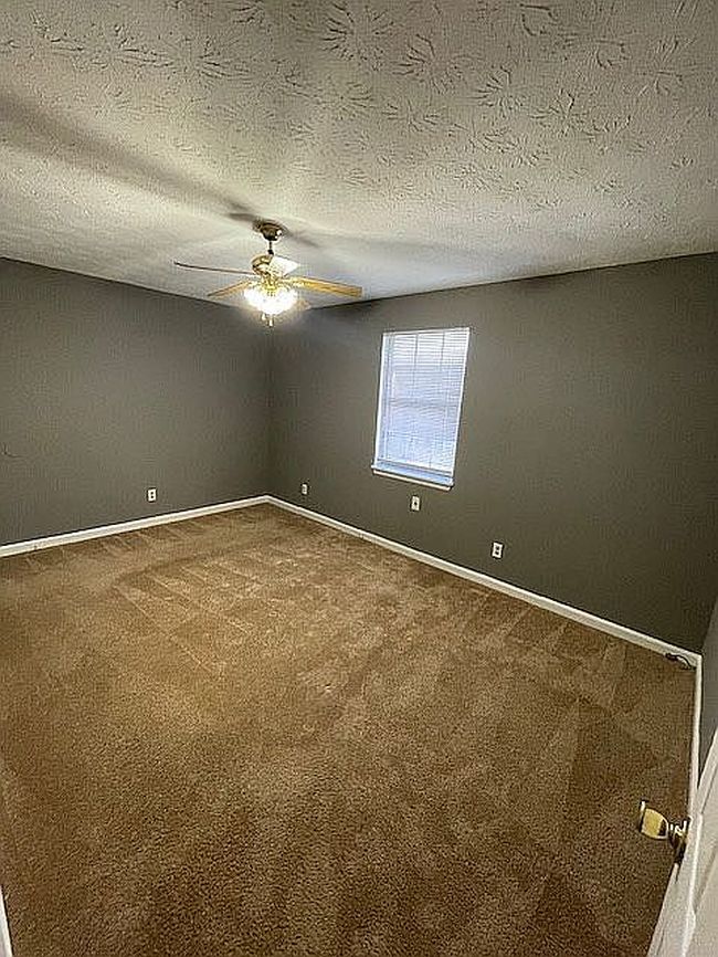 Image of 416 Garden Park Dr