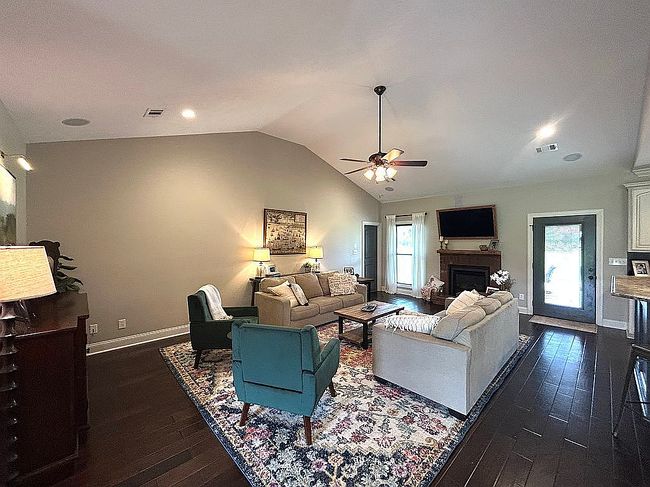 Photo of 145 Marilyns Pl, Caledonia, MS