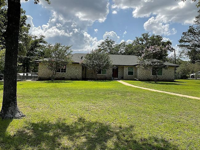 Additional photo 2 of property located at 250 Hickory Dr