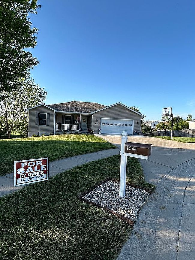 Photo of 1044 12th St, Syracuse, NE