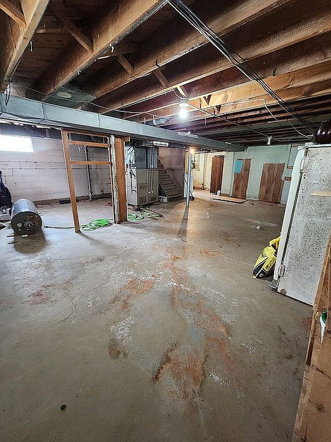 Photo of 263 S Main St, Youngstown, OH