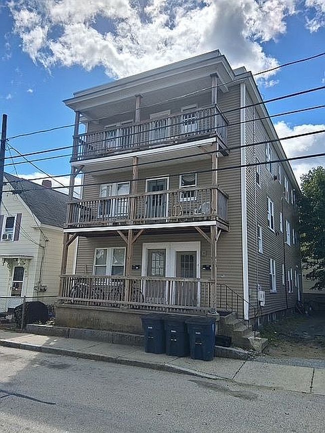 Photo of 81 1/2 Chestnut St