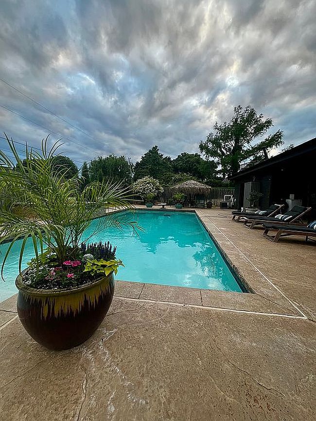 Image of 328 Val Verde St