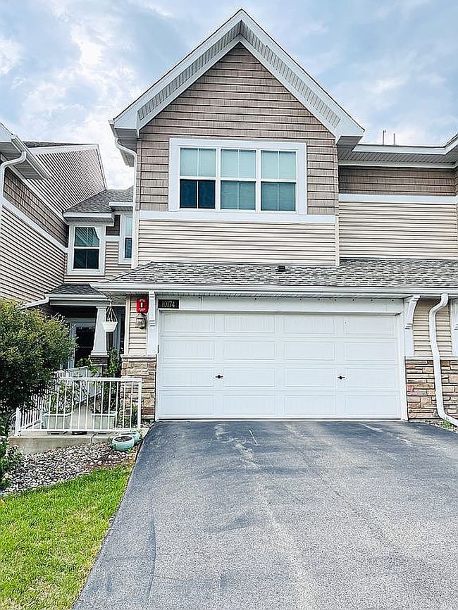 Photo of 10174 Indigo Dr, Eden Prairie, MN