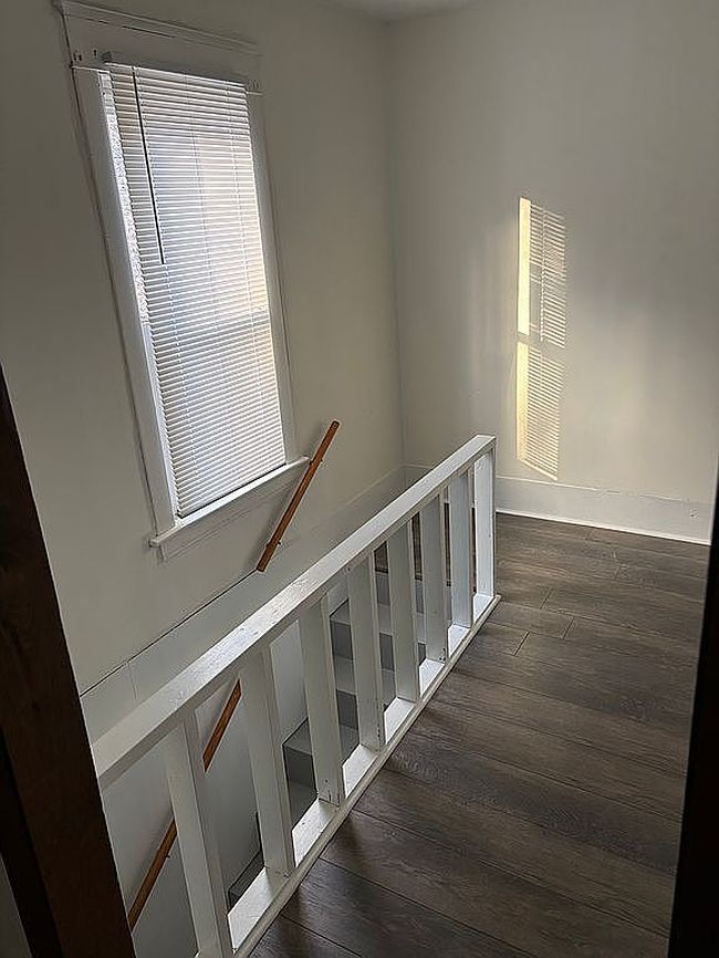 Image of 1407 Ne Rock Island Ave