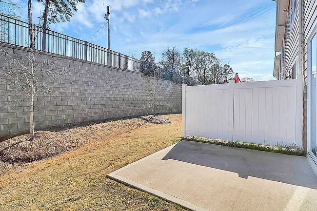 Photo of 16042 Red Buckeye Ln, Huntersville, NC