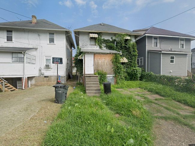 Image of 2731 Highlawn Ave