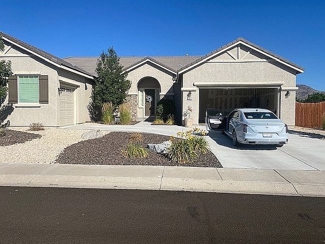 Photo of 357 Bayhill Cir, Dayton, NV