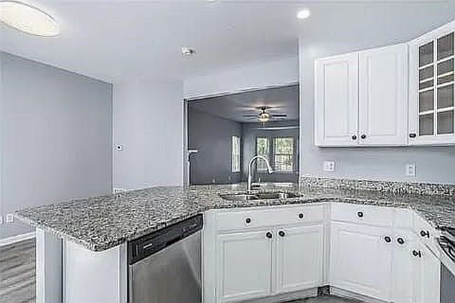 Photo of 52 Hampton Dr, Cartersville, GA
