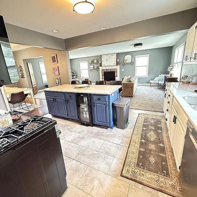 Photo of 815 Ramona St, Dubuque, IA