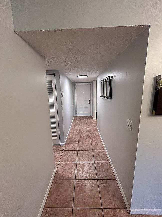Photo of 4696 Lucerne Lakes Blvd Unit 102, Lake Worth, FL