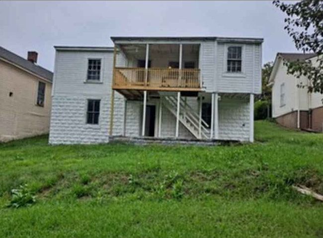 Additional photo 2 of property located at 210 Farrar St