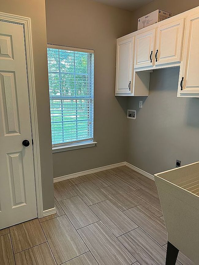 Photo of 10955 Howells Ferry Rd, Semmes, AL