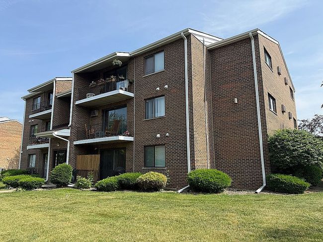 Photo of 7325 Tiffany Dr Apt 1C