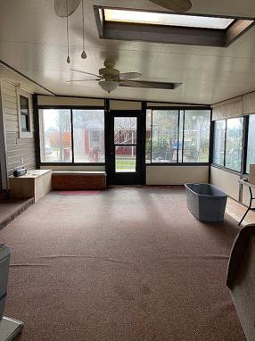Image of 4627 Spring St