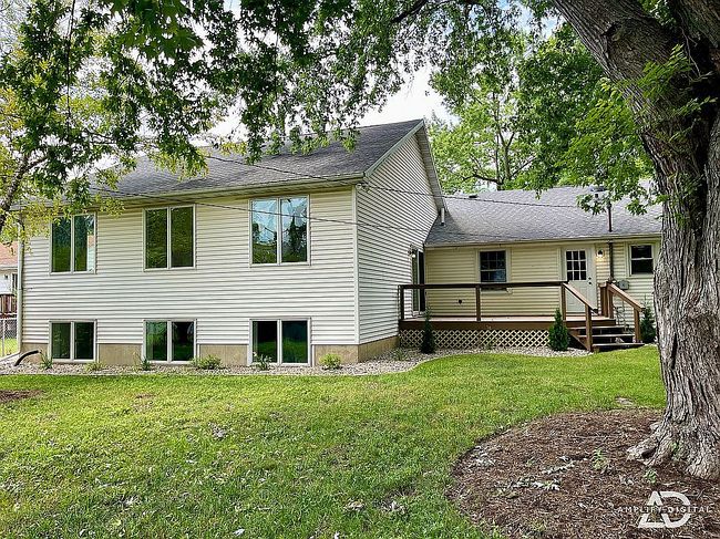 Photo of 830 W River St, Bourbonnais, IL