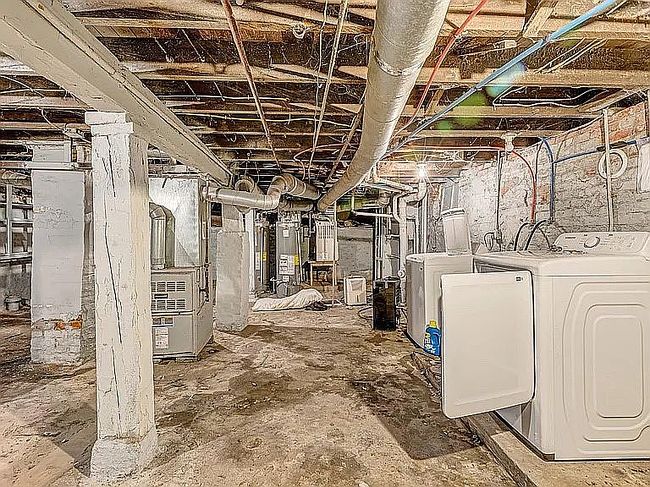 Image of 3635 E 49th St