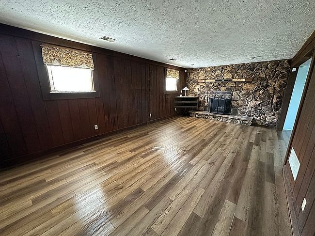 Photo of 24 Oak Cir, Parkersburg, WV