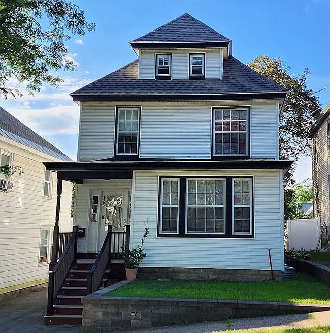 Photo of 123 James St