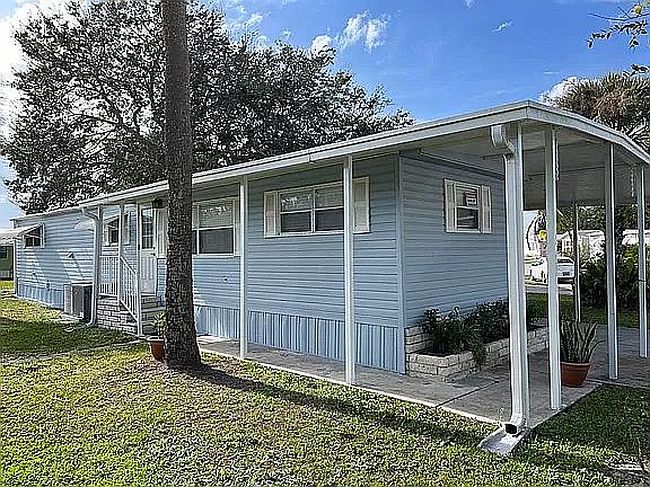 Additional photo 1 of property located at 3718 Binnacle Dr