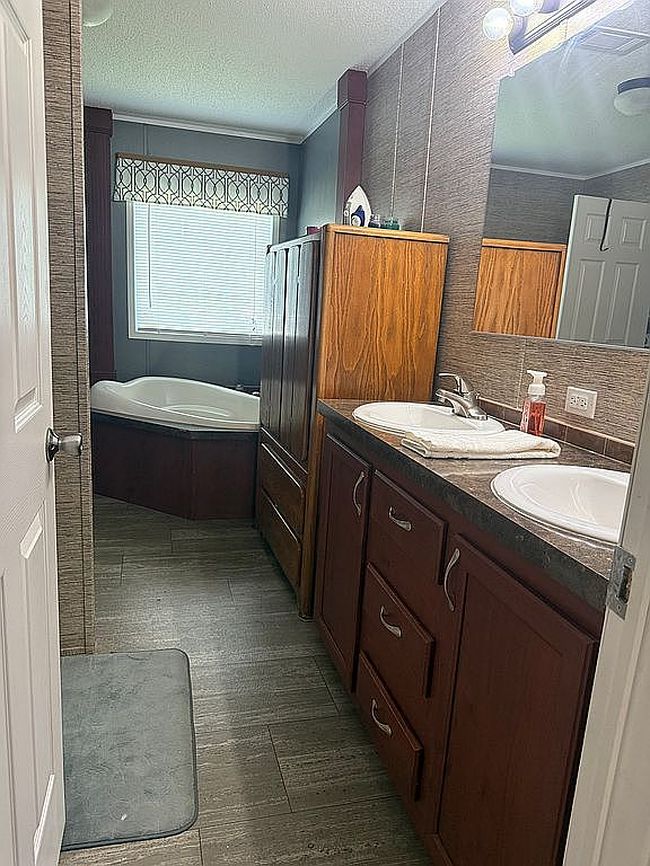 Additional photo 2 of property located at 226 Swanson Dr