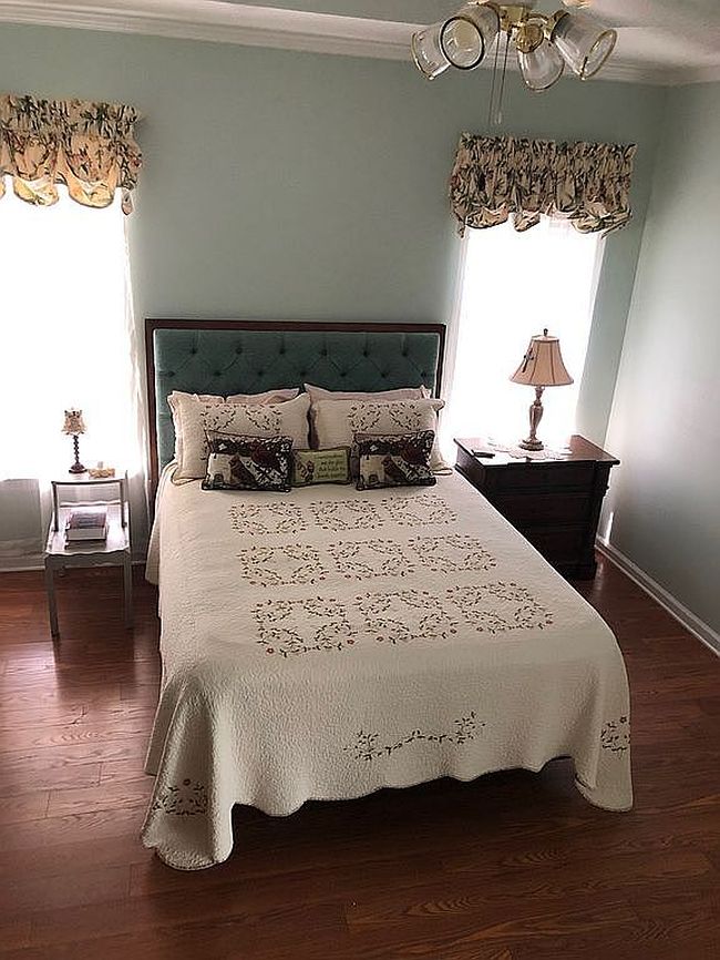 Photo of 2242 Hunters Trail Dr, Baton Rouge, LA